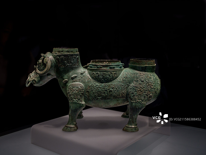 牺尊（战国晚期），1923年山西浑源县李峪村出土，上海博物馆东馆图片素材