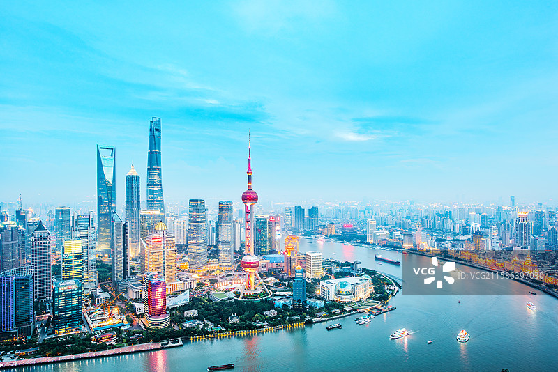 上海虹口区浦西之巅白玉兰广场看黄浦江浦东陆家嘴黄浦区外滩苏州河东方明珠金茂环球金融上海中心大厦图片素材