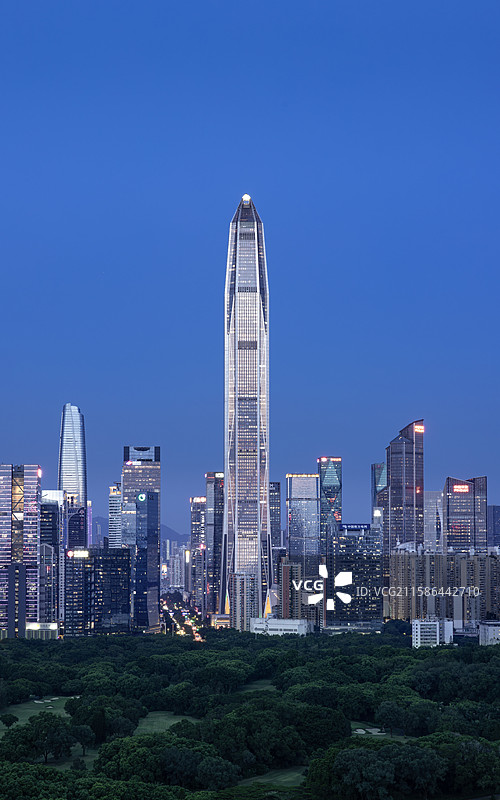 深圳平安金融中心蓝调图片素材