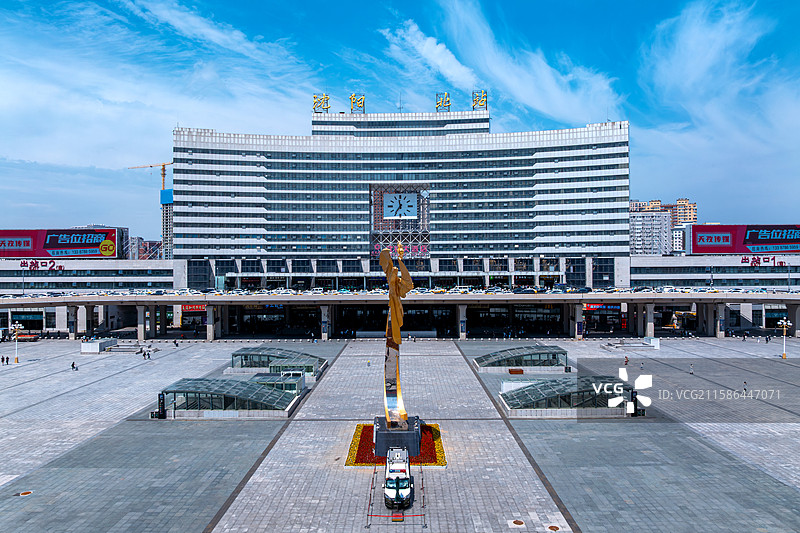 航拍沈阳北站外观广场图片素材