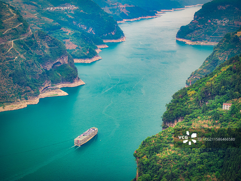 航拍宜昌秭归长江三峡风景区西陵峡风景图片素材