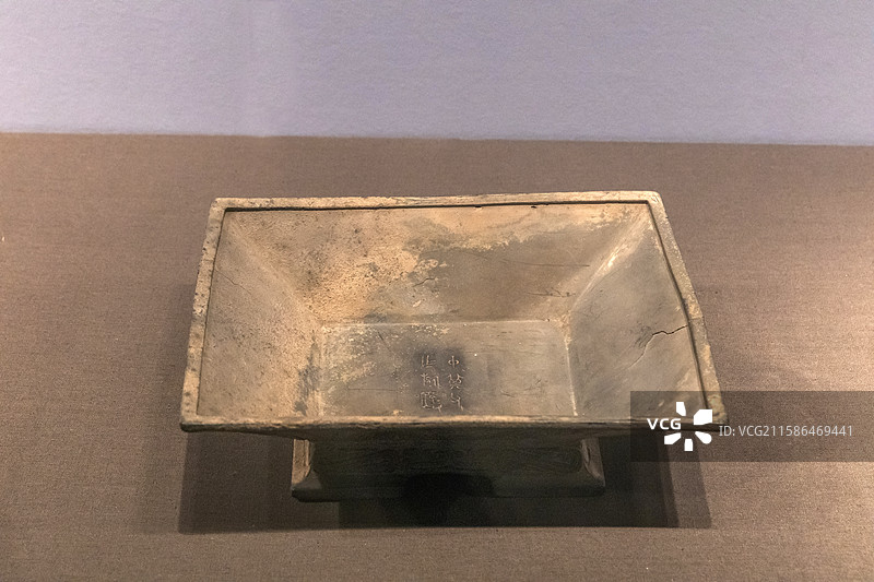 陕西历史博物馆仲其父铜簠西周时期西安市蓝田县出土图片素材
