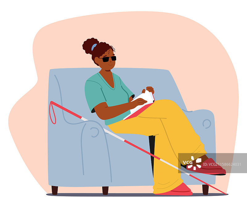 盲人女性在休息时用盲文阅读书籍图片素材