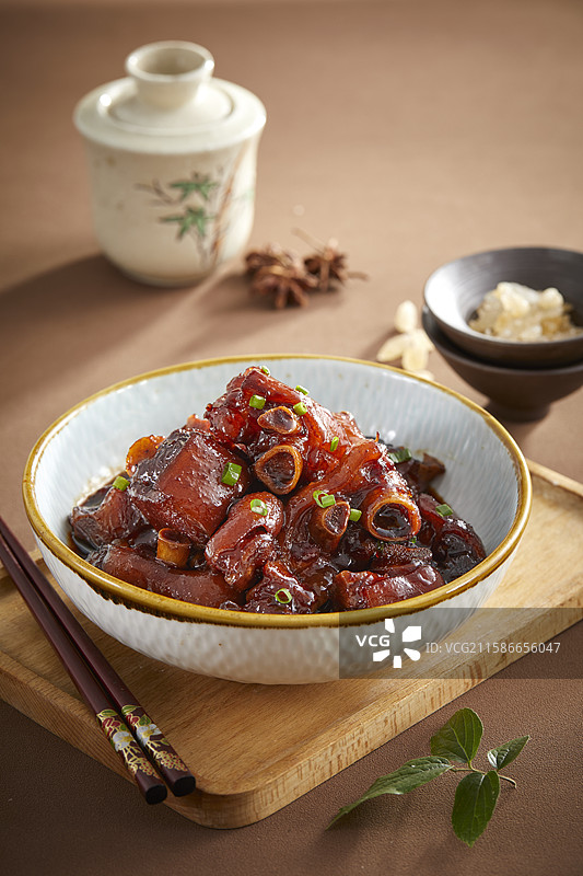 中餐美食家常菜 红烧猪蹄图片素材