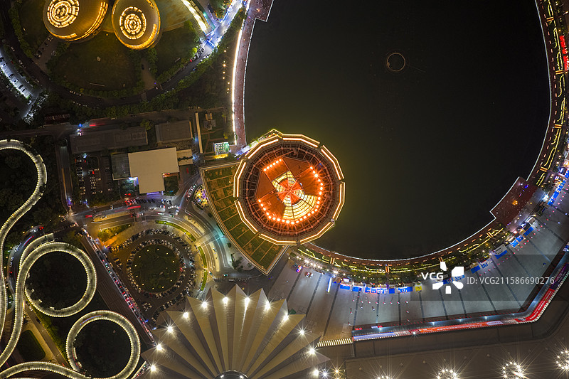 河南省 郑州市 金水区 CBD 如意湖景区 千玺广场 玉米楼 大玉米 城市天际线 夜景图片素材