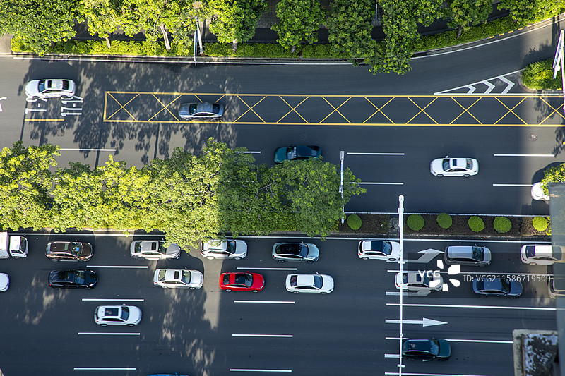 城市道路汽车鸟瞰图图片素材