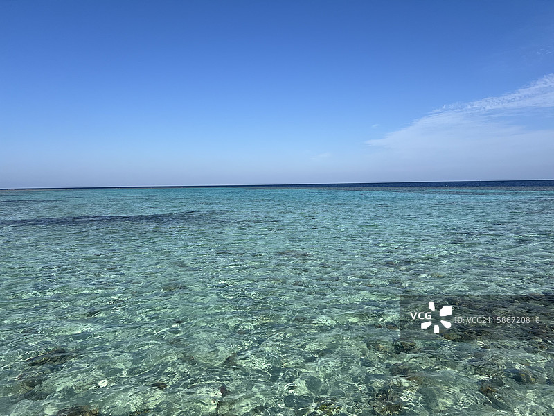 埃及赫尔格达 索马湾 红海海岸线 浪漫海边度假区 度假栈桥 玻璃海 广角壁纸图片素材