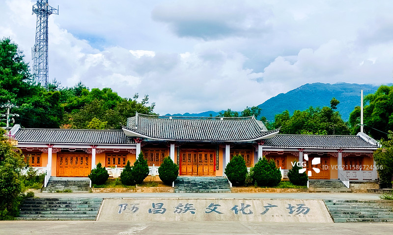 云龙槽涧坝子风光，阿昌族广场图片素材