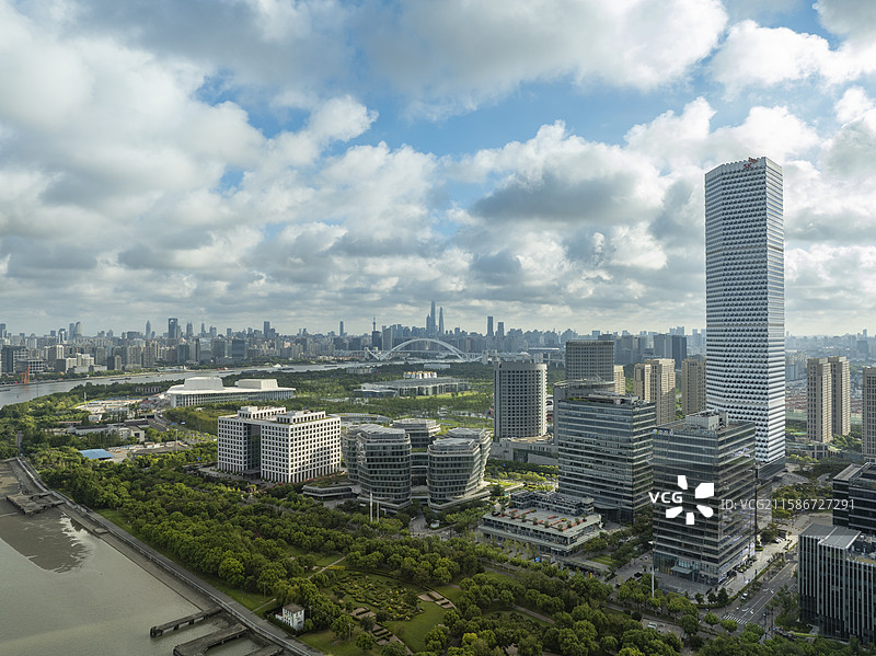 上海SK大厦世博滨江建筑群后滩商务区图片素材