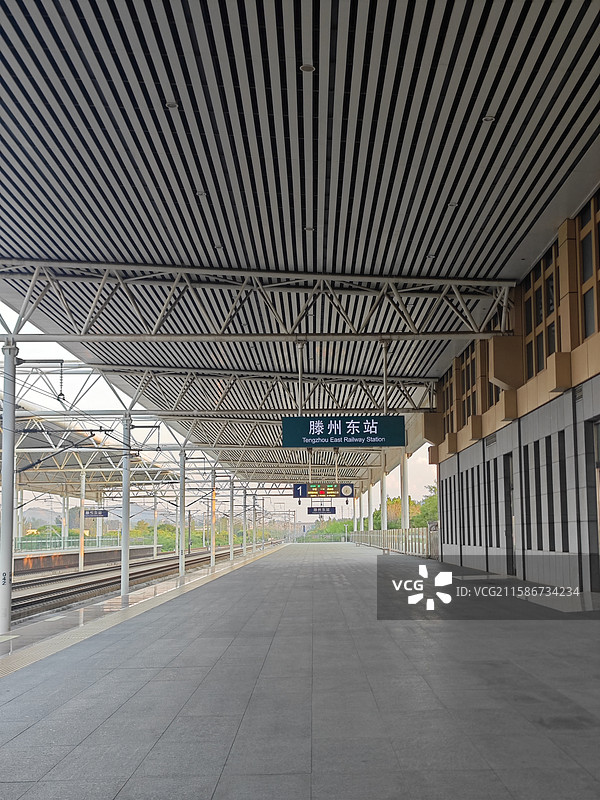 滕州东站 月台 站台 火车站图片素材