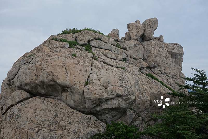山东省青岛市崂山巨峰景区：丹炉峰远眺崂顶图片素材