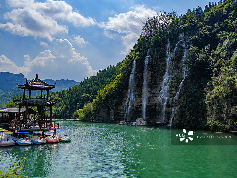 山东省潍坊市青州市黄花溪景区三合瀑图片素材