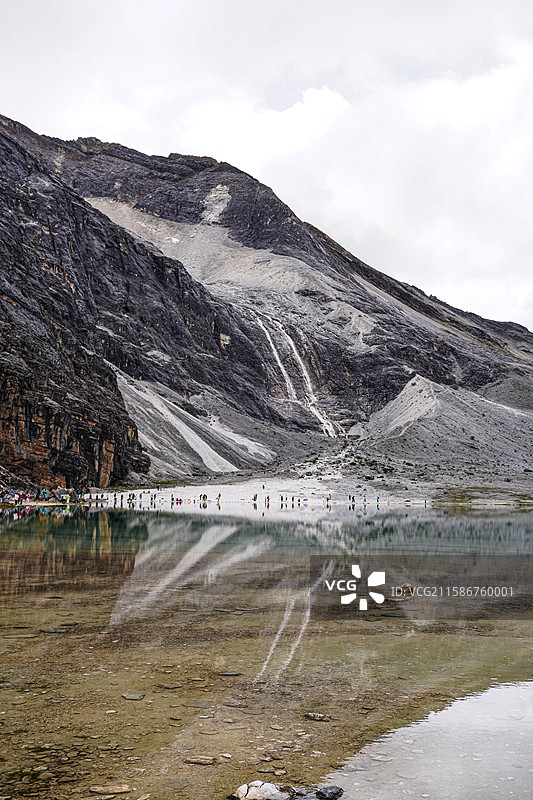 云南香格里拉三大神山图片素材