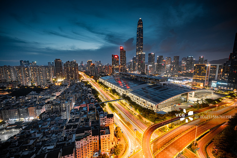深圳平安金融中心会展中心夜景蓝调图片素材