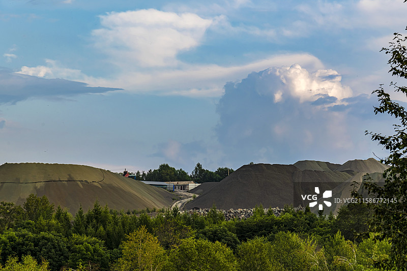 吉林省白山市抚松县吉视珀尔曼酒店：远方的沙丘小道图片素材