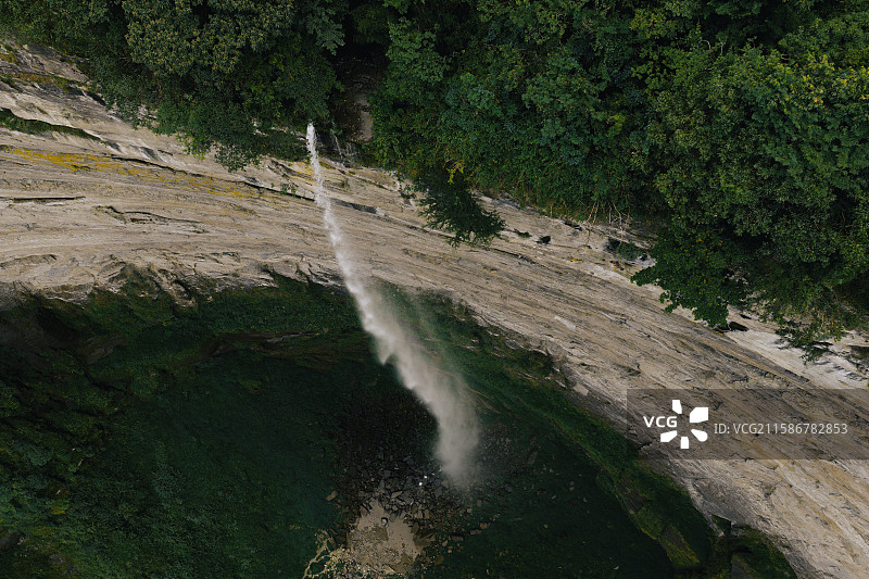 重庆南川金佛山龙崖城马尿水瀑布图片素材