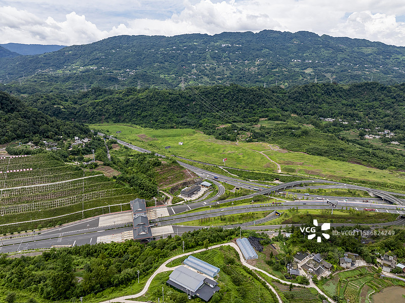 雅西高速雅安金鸡关交通枢纽图片素材