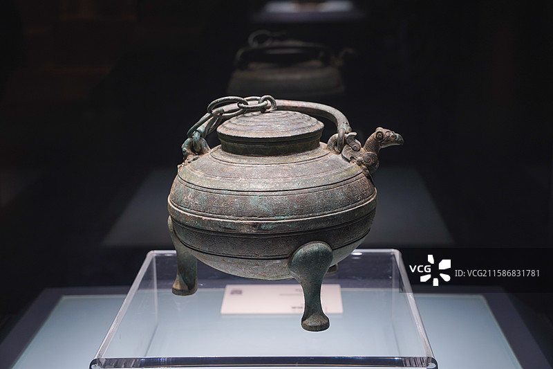 朝阳县博物馆藏春秋蟠虺纹铜盉图片素材