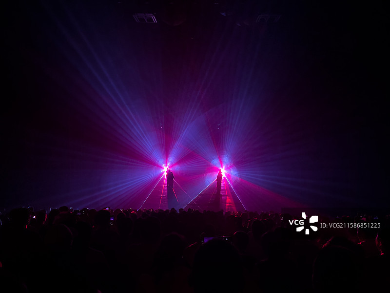 河南省 郑州市 中牟县 电影小镇 剧场  实景演出 舞台 穿越德化街 舞台剧表演图片素材