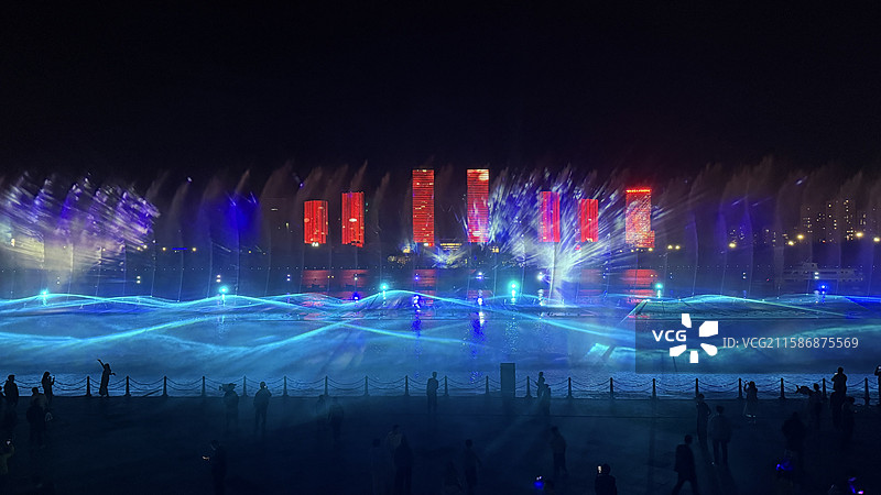 鄂尔多斯乌兰木伦湖音乐喷泉亚洲最大音乐喷泉图片素材