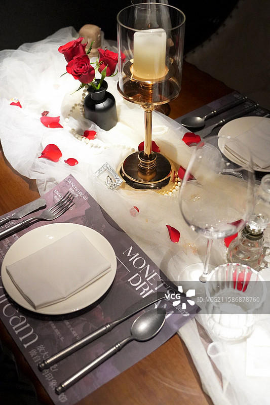 西餐厅情人节节日布置氛围莫奈的梦图片素材