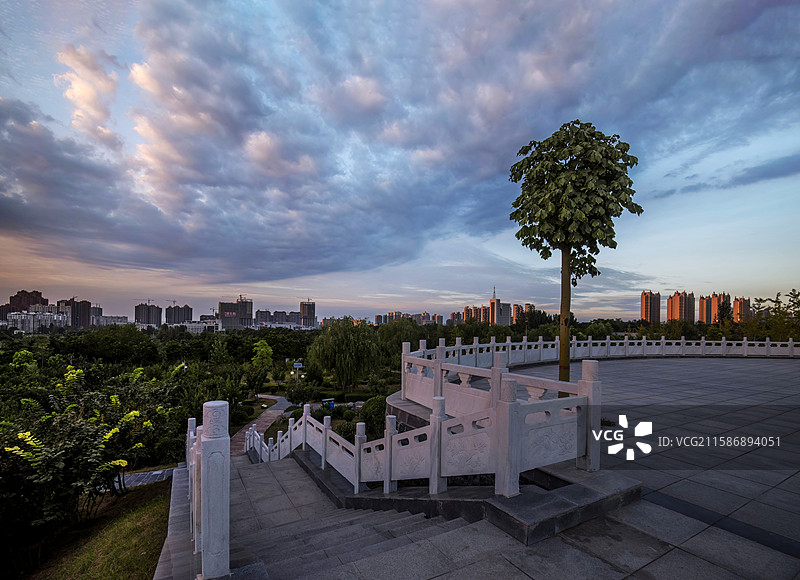 河南省郑州市荥阳市坛岭公园风光图片素材