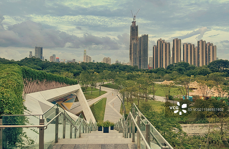 城市傍晚  深圳笔架山运动公园图片素材