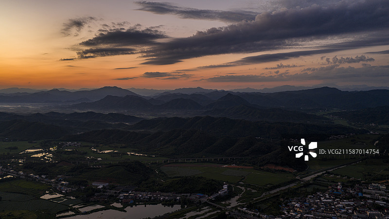 航拍安徽省池州市贵池区唐田镇风光图片素材