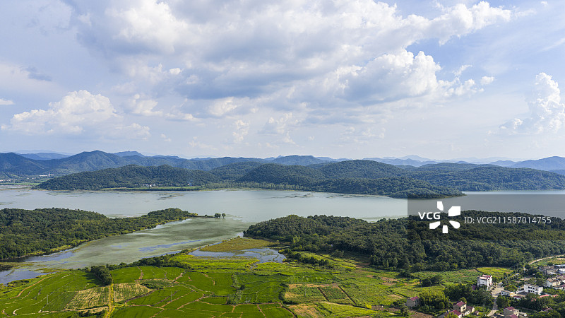 航拍安徽省池州市贵池区唐田镇风光图片素材