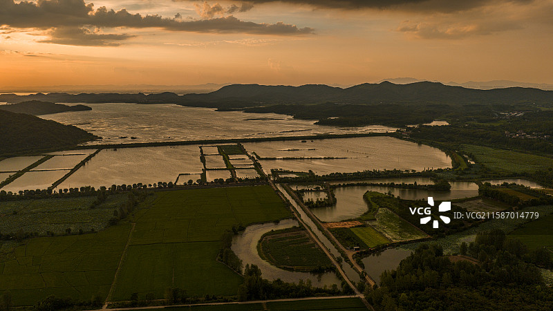 航拍安徽省池州市贵池区唐田镇风光图片素材