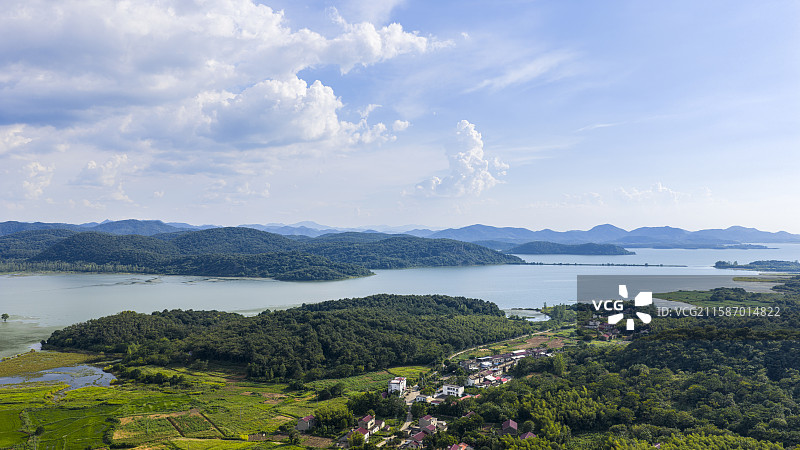 航拍安徽省池州市贵池区唐田镇风光图片素材