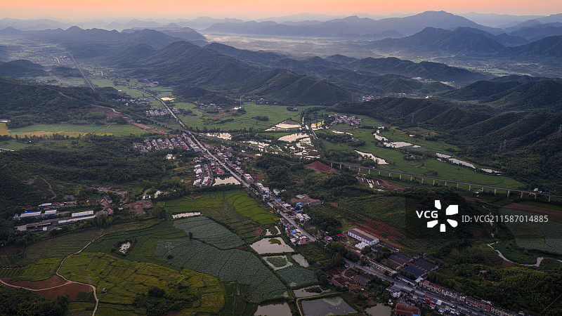 航拍安徽省池州市贵池区唐田镇风光图片素材