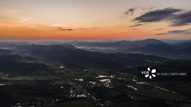 航拍安徽省池州市贵池区唐田镇风光图片素材