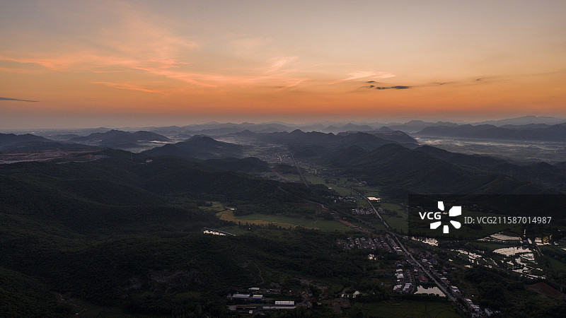 航拍安徽省池州市贵池区唐田镇风光图片素材