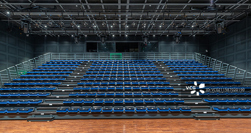 礼堂，音乐厅，歌剧院，座位，会堂,顺序,地毯,商务,过道,住宅房间,座位,建筑,灯,室内,椅子,天，图片素材