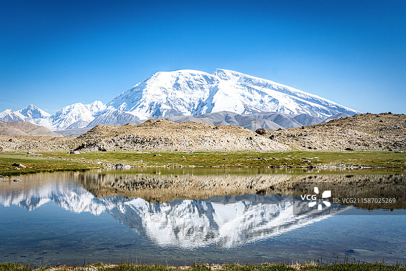 慕士塔格峰图片素材