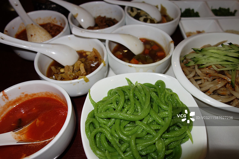 山西省太原美食剔尖莜面图片素材