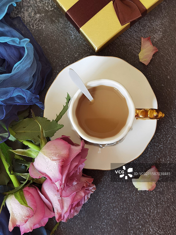 静物：七夕快乐.午后休闲时光（紫霞仙子玫瑰花与咖啡）图片素材