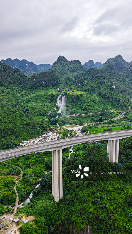 广西百色靖西合那高速风光三叠岭图片素材