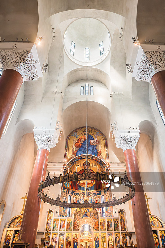 塞尔维亚贝尔格莱德圣马可教堂内部图片素材