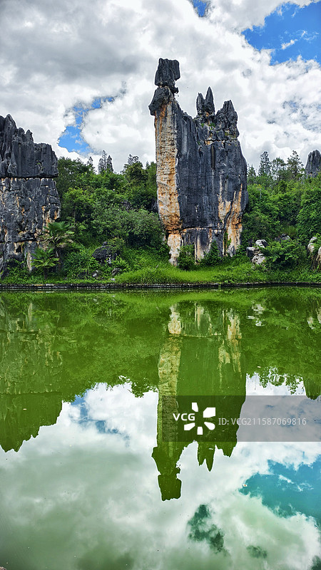 云南石林：阿诗玛图片素材