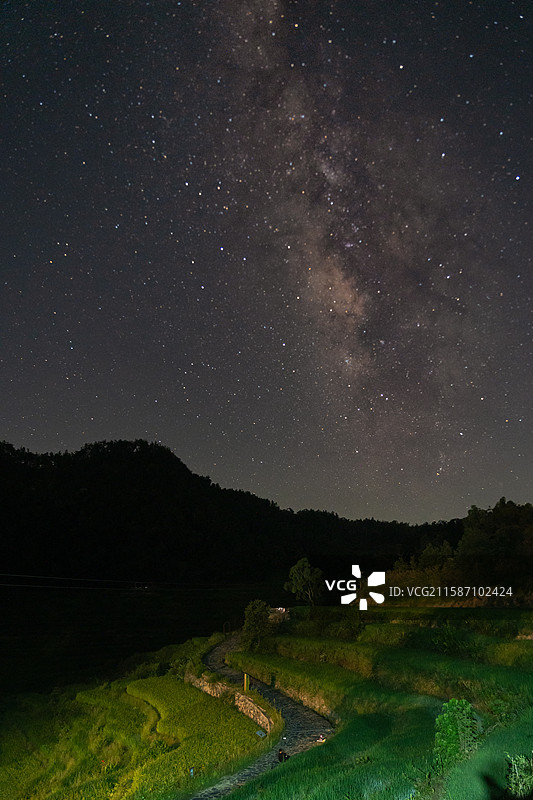 雾云山梯田星空图片素材