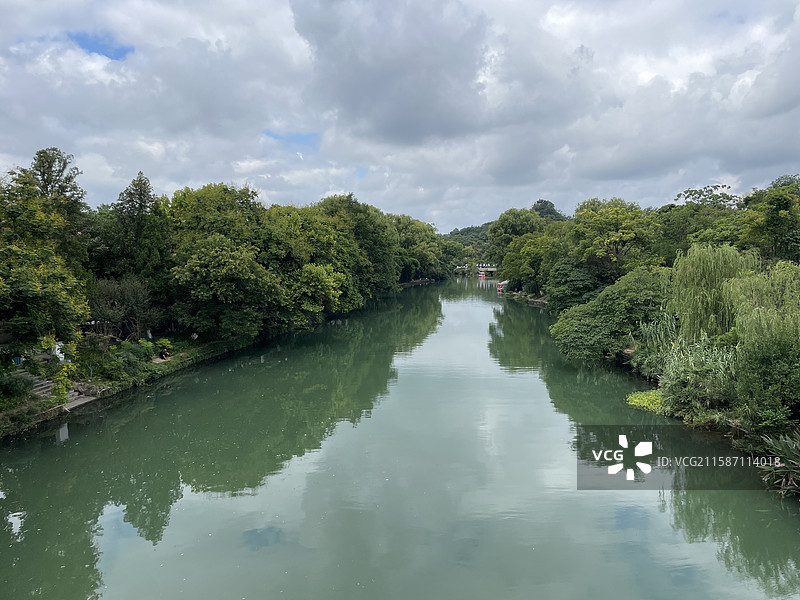贵州省贵阳市花溪公园的景色图片素材
