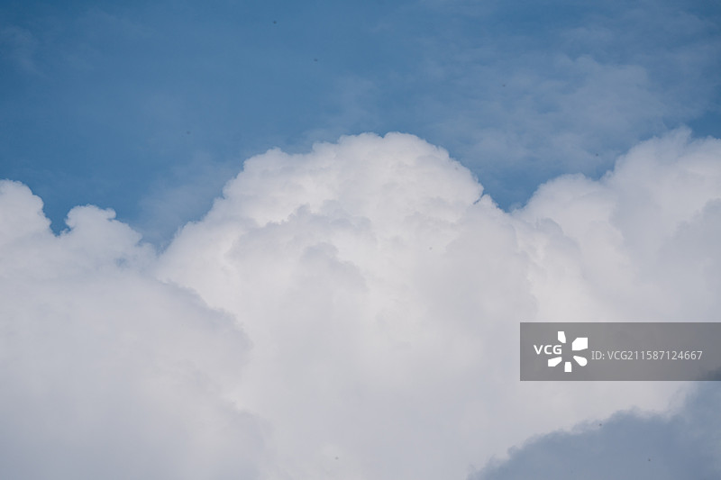 蓝天白云的自然景象图片素材