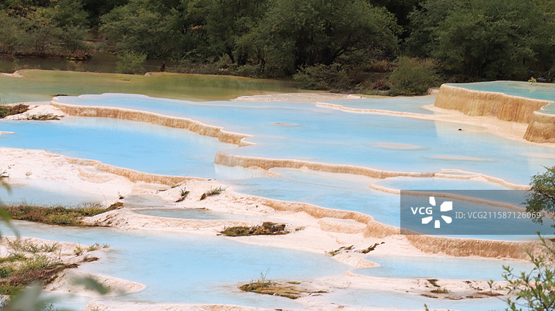 四川阿坝黄龙五彩池-钙化景观图片素材