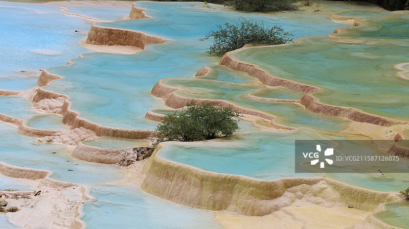 四川阿坝黄龙五彩池-钙化景观图片素材