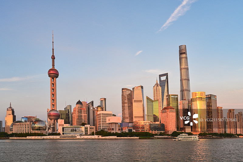 黄昏下的陆家嘴图片素材