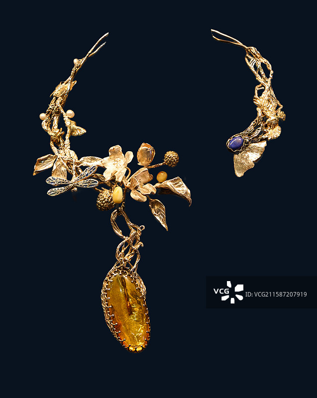 琥珀项饰，首饰，项链图片素材