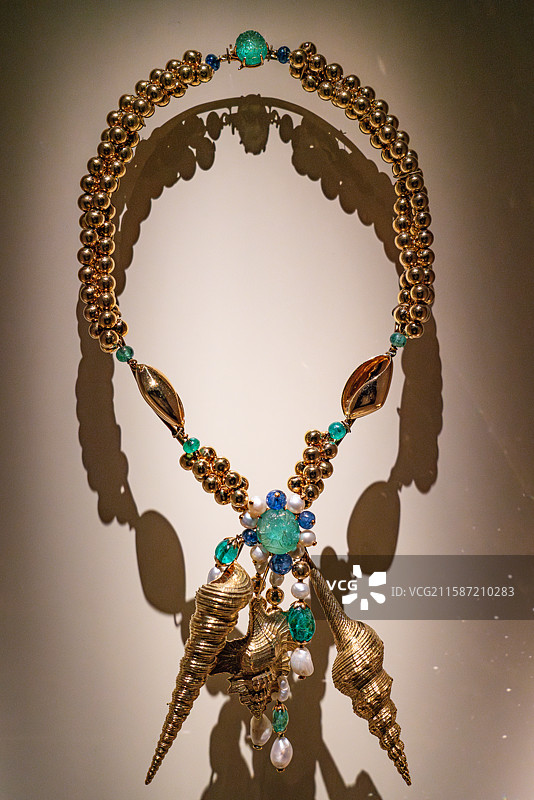 贝壳项链 卡地亚巴黎 1972年 香港故宫文化博物馆 百样玲珑 卡地亚与女性图片素材