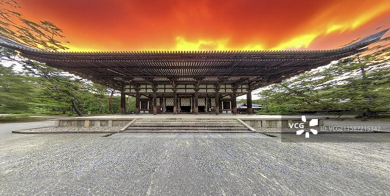 唐招提寺由鉴真主持建于 759 年，是日本佛教律宗总本山，建筑具唐代风格，多建筑与佛像为日本国宝。图片素材